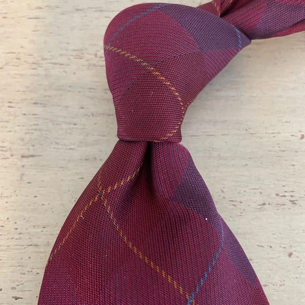 Paul Stuart Made in USA Plaid Woven Silk‎ Tie in Burgundy (Multi) $195